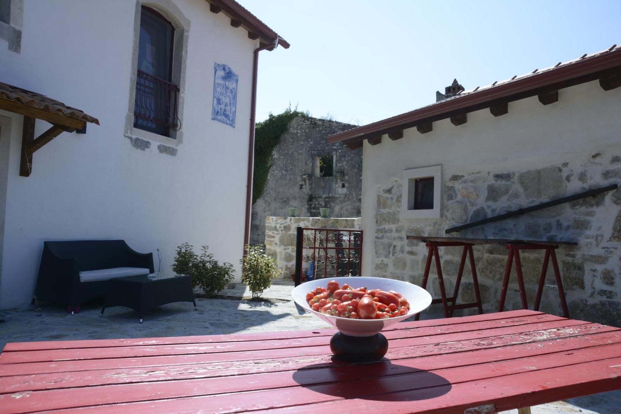 Casa Da Lima - Nestled In Nature On Santiago'S And Fatima'S Path, Close To Coimbra And Rabacal Alvorge Exterior photo